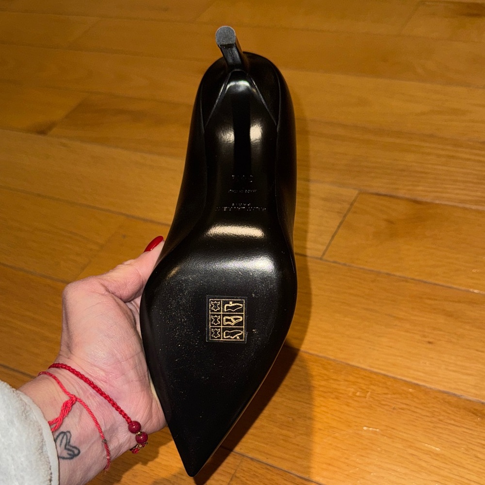 Saint Laurent Black and Red Heels - Picture 3 of 3